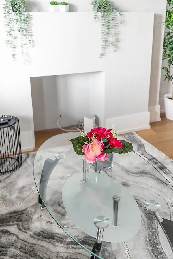 Apartman Fancy Downtown House With Hot Tub & Bbq By Globalstay Toronto